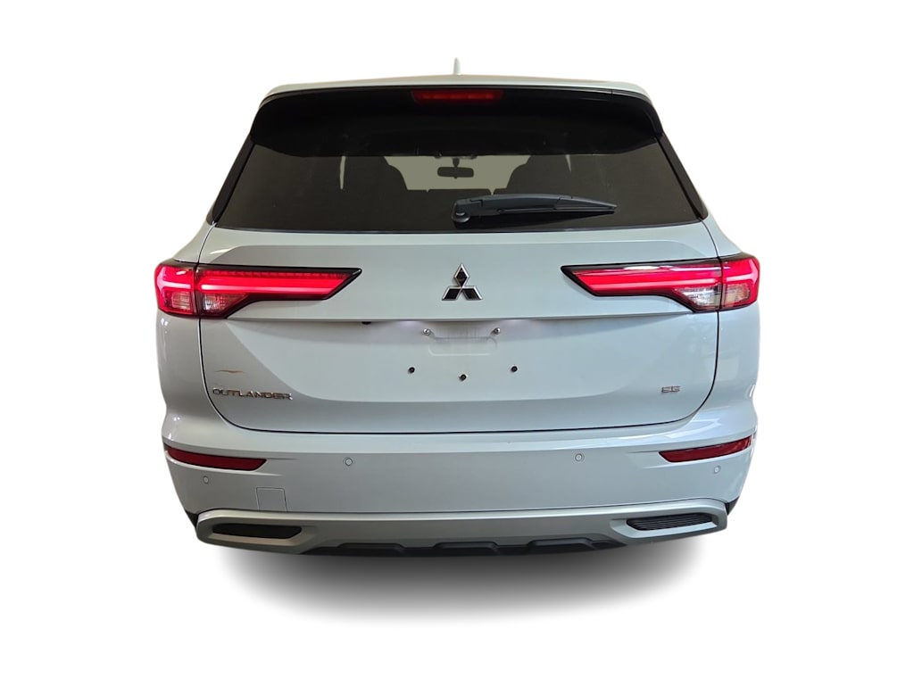 Thumbnail: 2024 Mitsubishi Outlander - 5