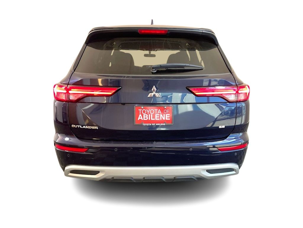 Thumbnail: 2024 Mitsubishi Outlander - 4