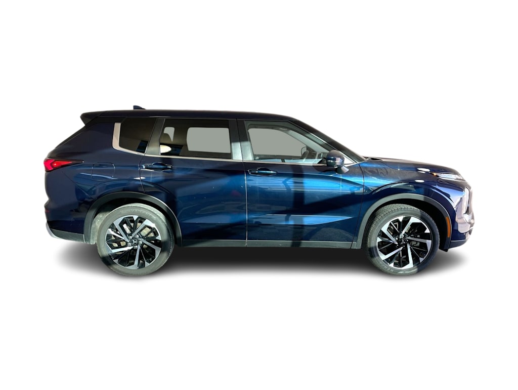 Thumbnail: 2024 Mitsubishi Outlander - 20