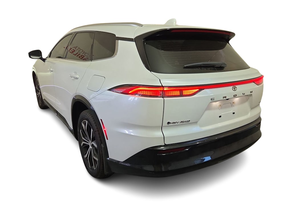 Thumbnail: 2025 Toyota Crown Signia - 4