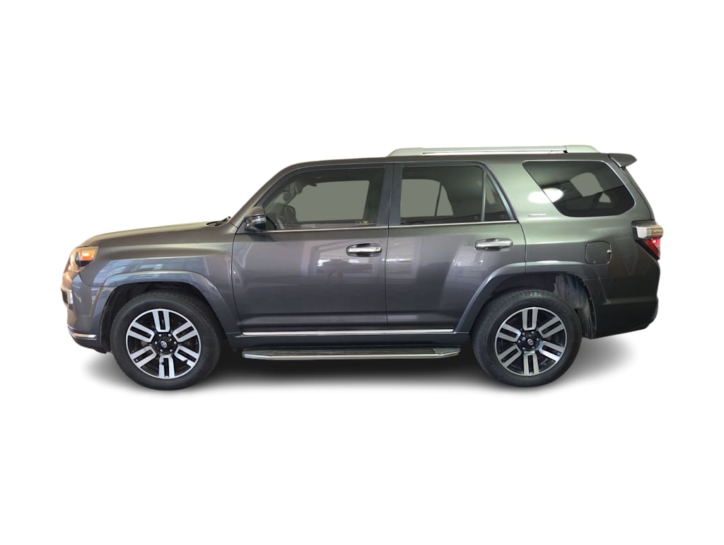 Thumbnail: 2017 Toyota 4Runner - 3