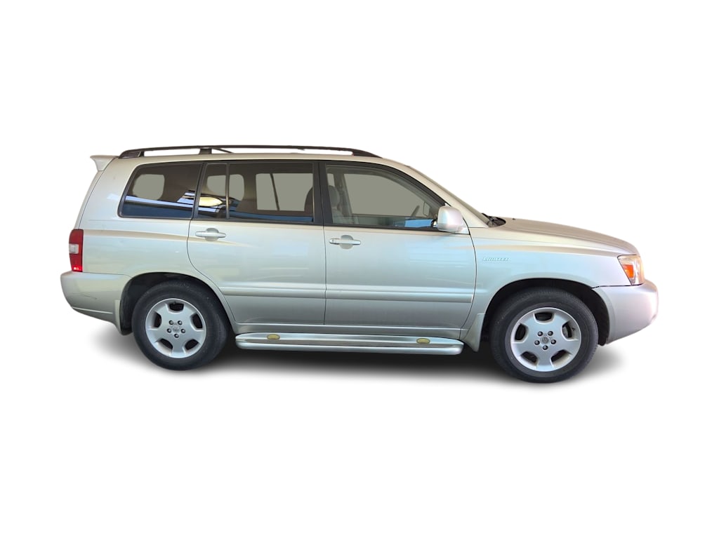 Thumbnail: 2005 Toyota Highlander - 21