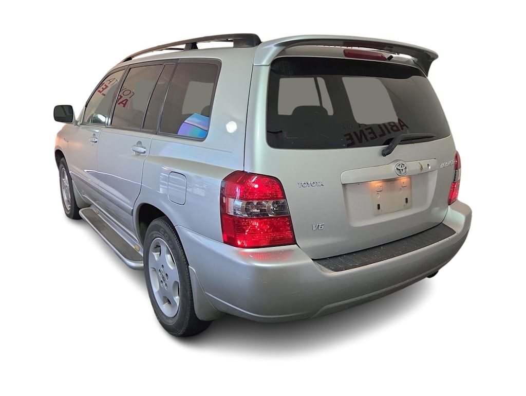 Thumbnail: 2005 Toyota Highlander - 4