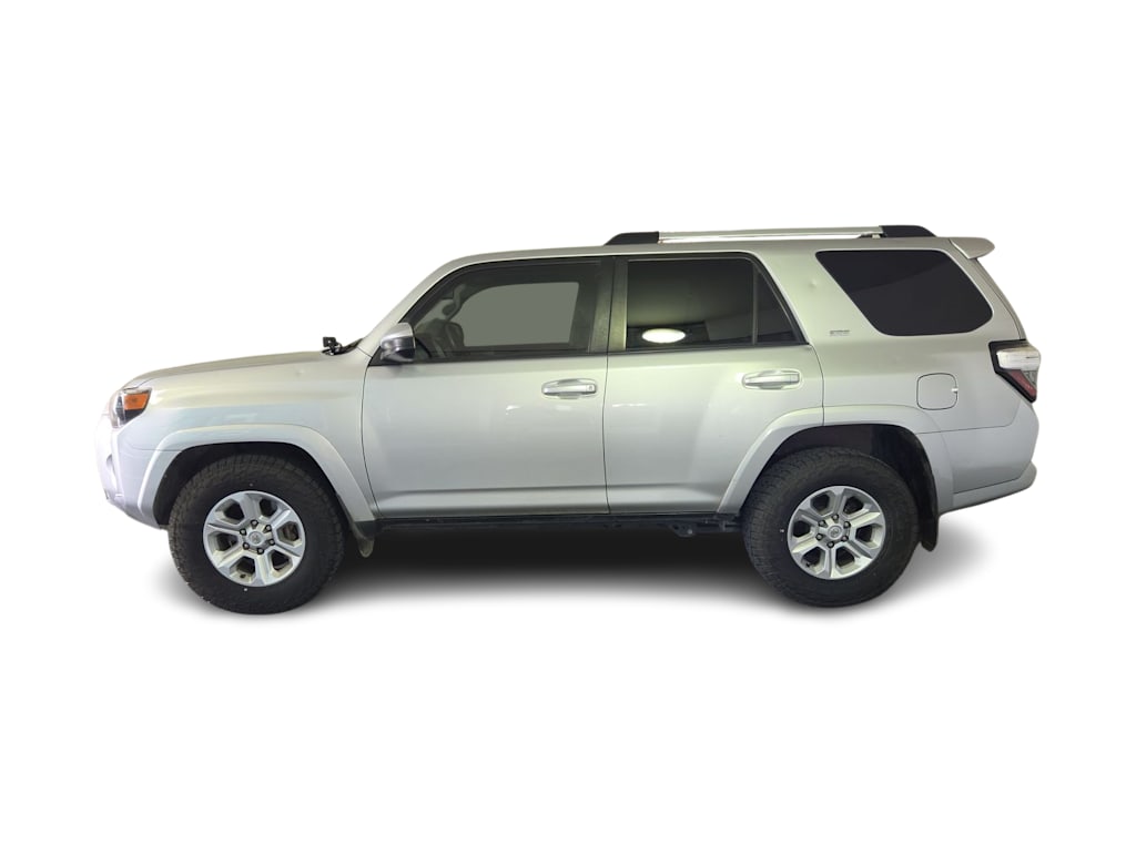 Thumbnail: 2021 Toyota 4Runner - 3