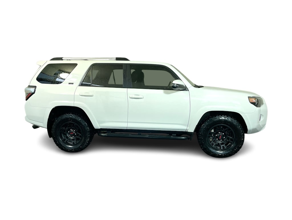 Thumbnail: 2023 Toyota 4Runner - 21