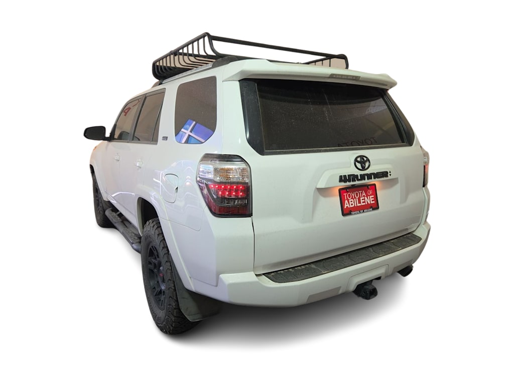 Thumbnail: 2023 Toyota 4Runner - 4