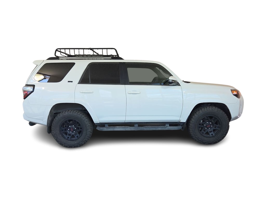 Thumbnail: 2023 Toyota 4Runner - 21