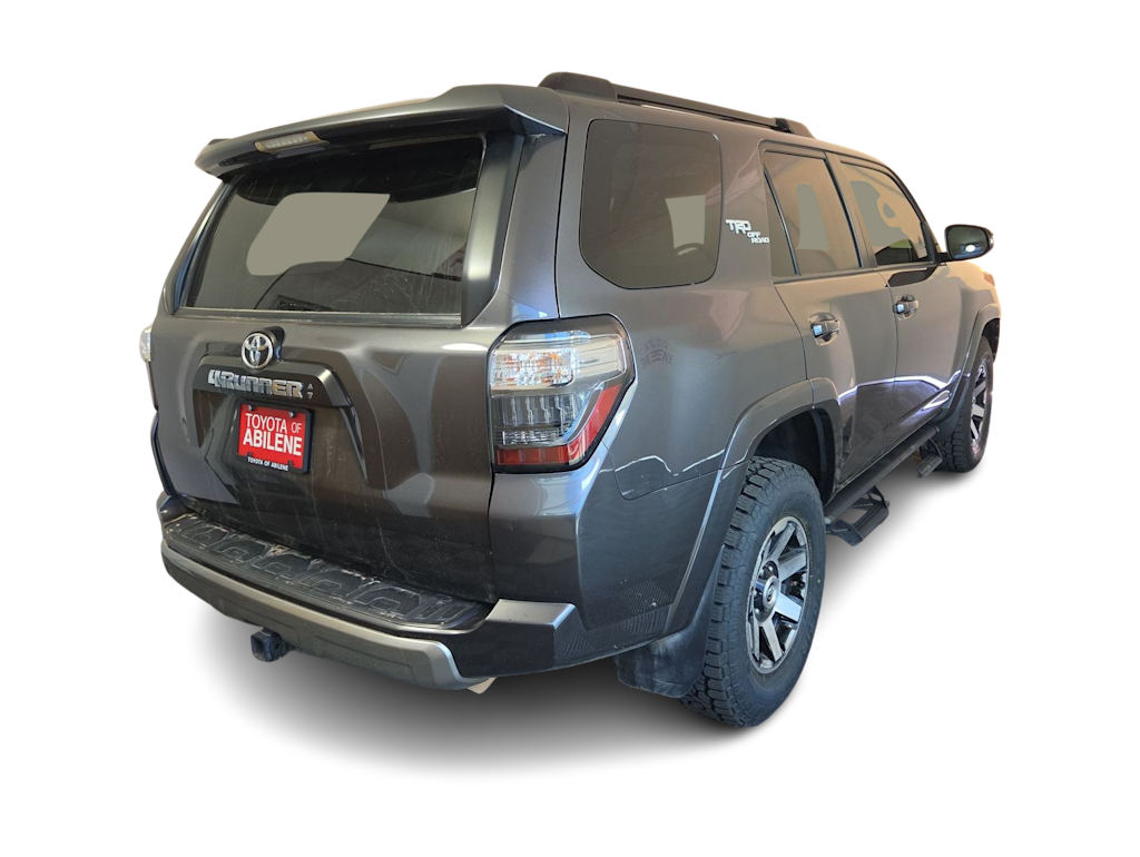 Thumbnail: 2021 Toyota 4Runner - 18