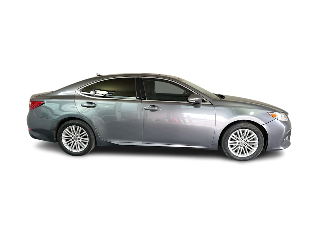 Thumbnail: 2013 Lexus ES - 20