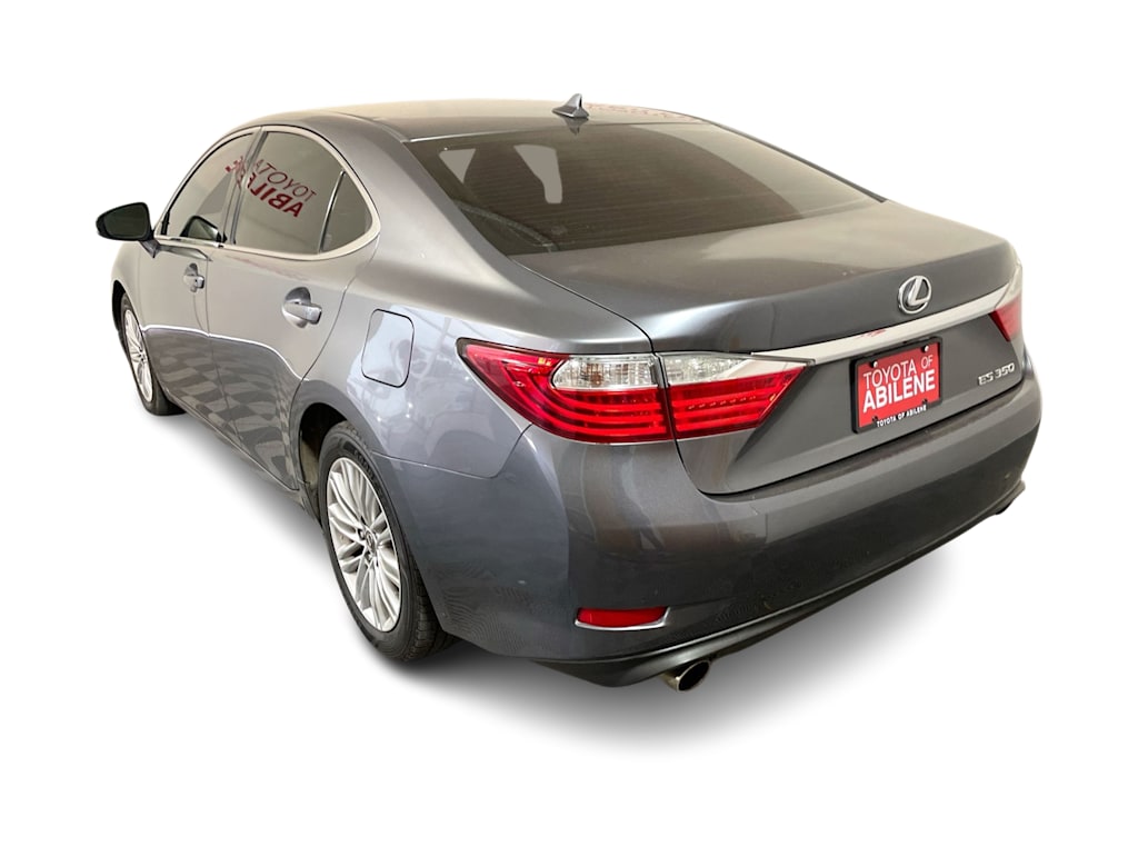 Thumbnail: 2013 Lexus ES - 4