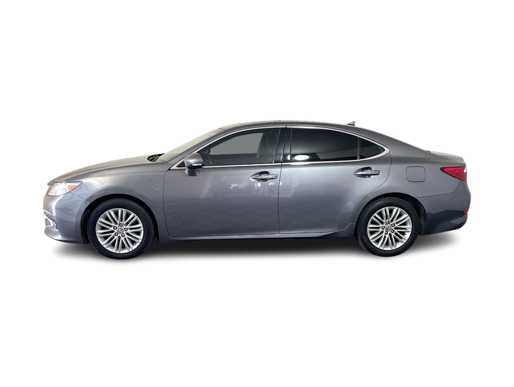 Thumbnail: 2013 Lexus ES - 3