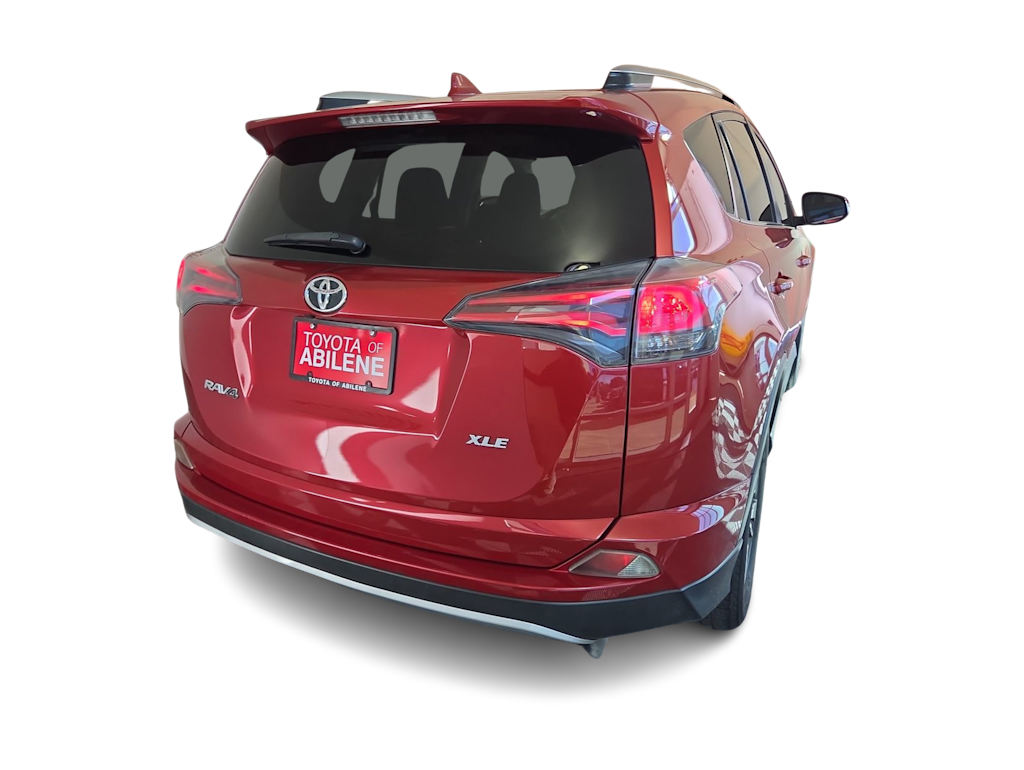 Thumbnail: 2017 Toyota RAV4 - 20