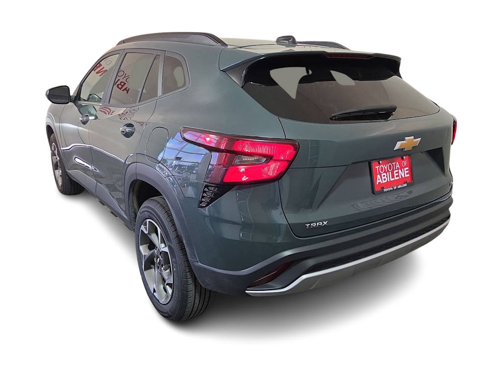Thumbnail: 2025 Chevrolet Trax - 4