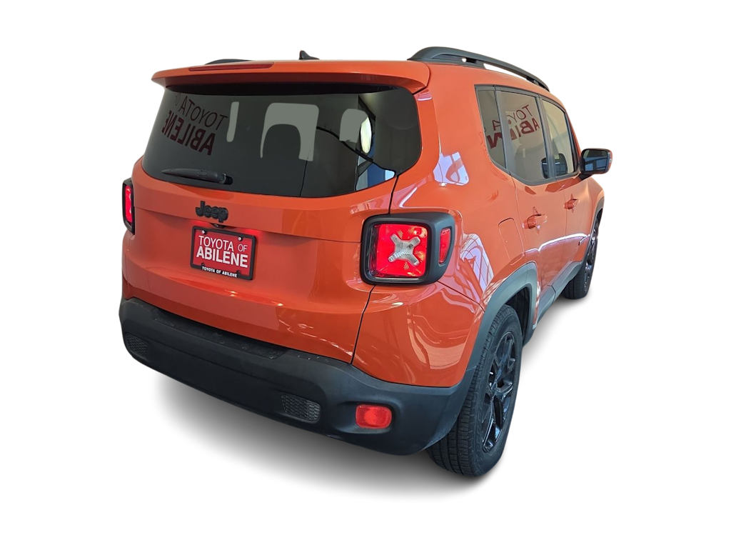 Thumbnail: 2017 Jeep Renegade - 17