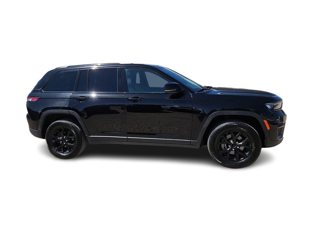 Thumbnail: 2024 Jeep Grand Cherokee - 21