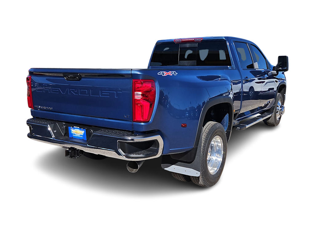 Thumbnail: 2026 Chevrolet Silverado 3500 - 21
