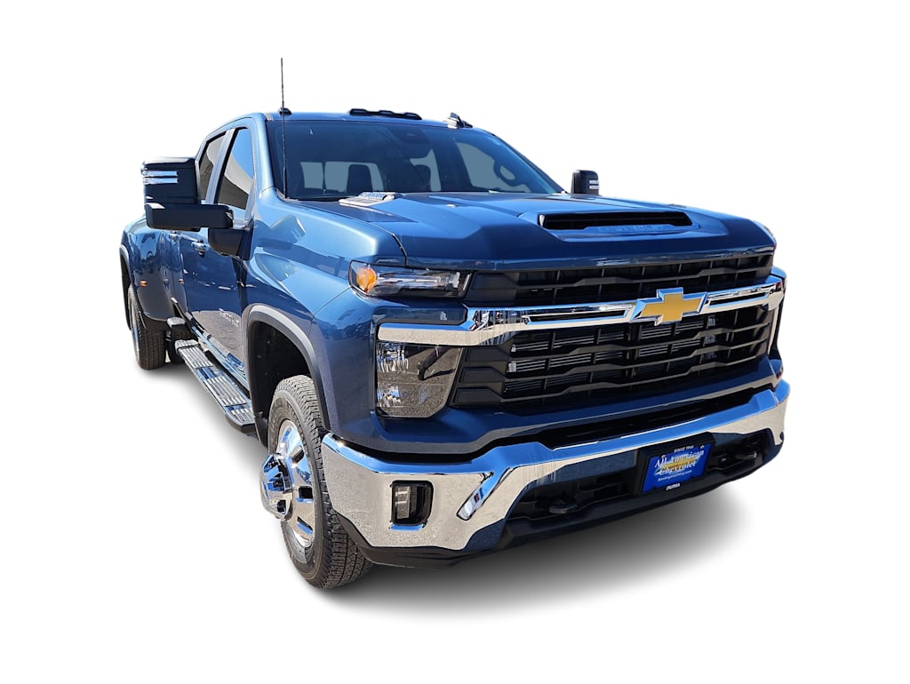 Thumbnail: 2026 Chevrolet Silverado 3500 - 19