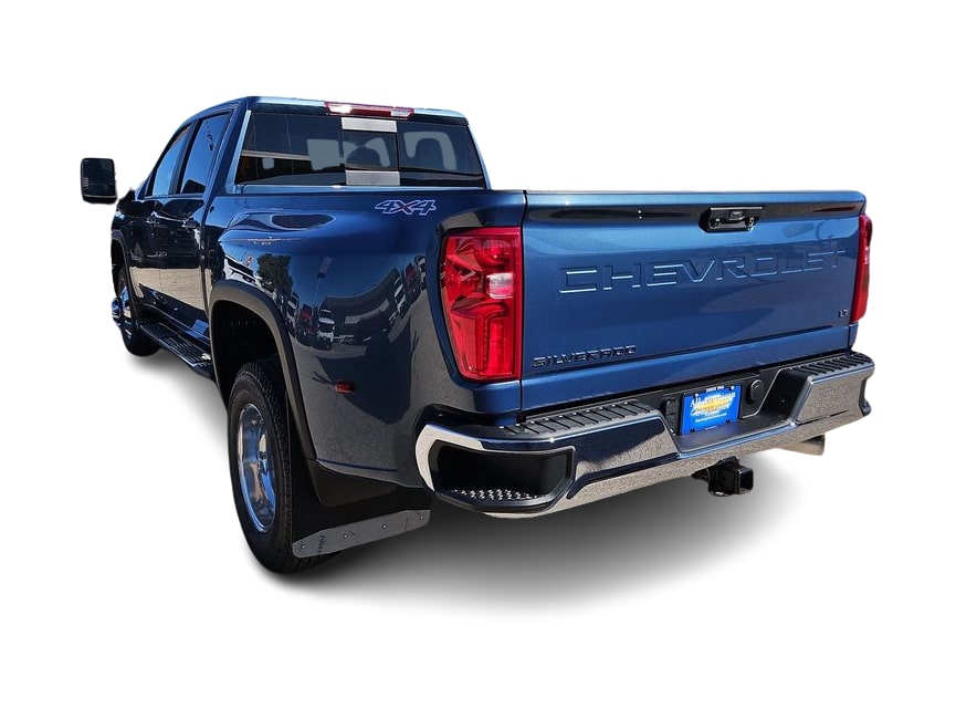 Thumbnail: 2026 Chevrolet Silverado 3500 - 4