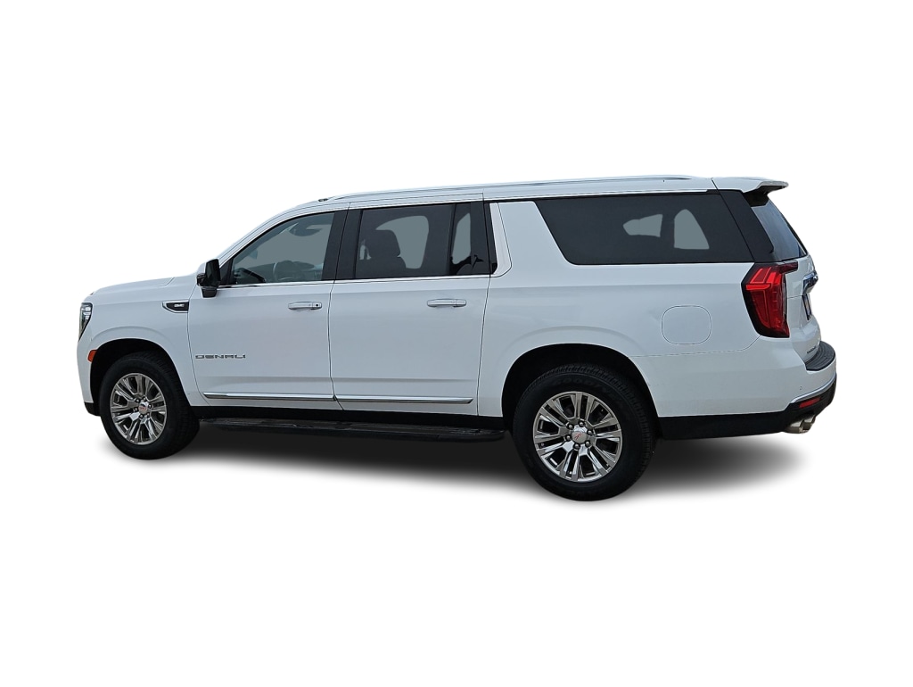 2022 GMC Yukon XL Denali 3