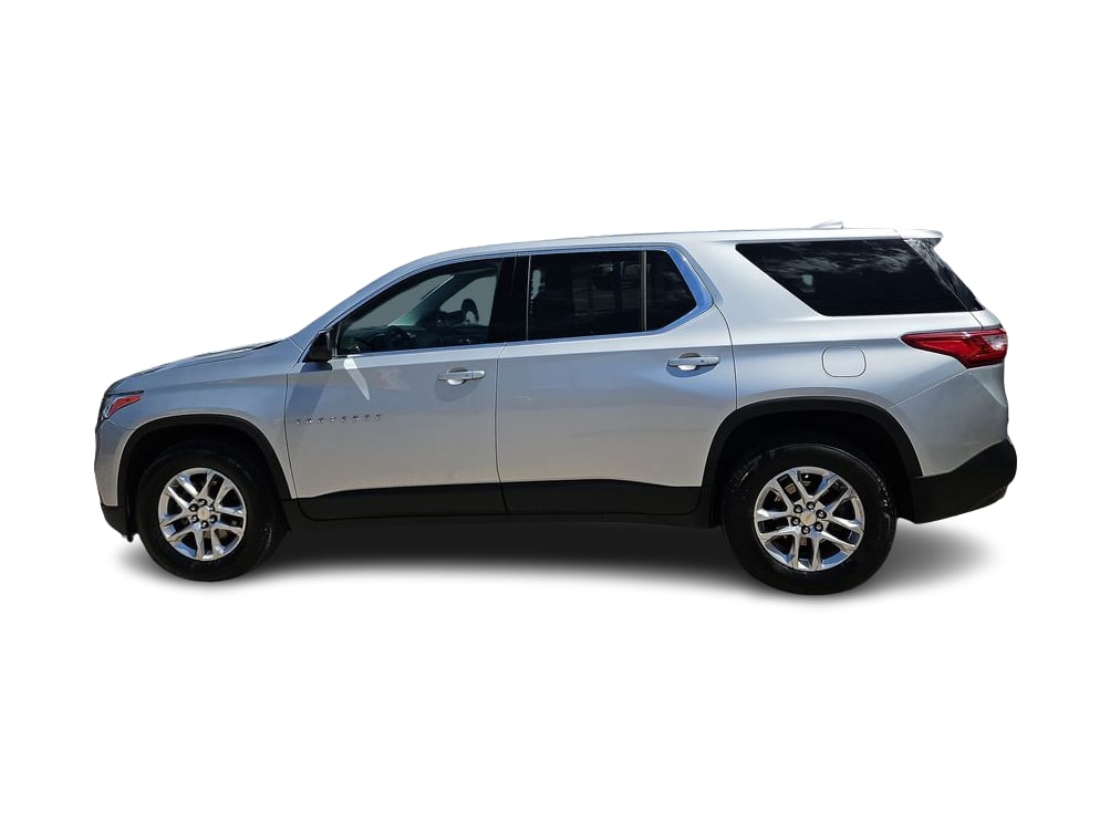 Thumbnail: 2021 Chevrolet Traverse - 3