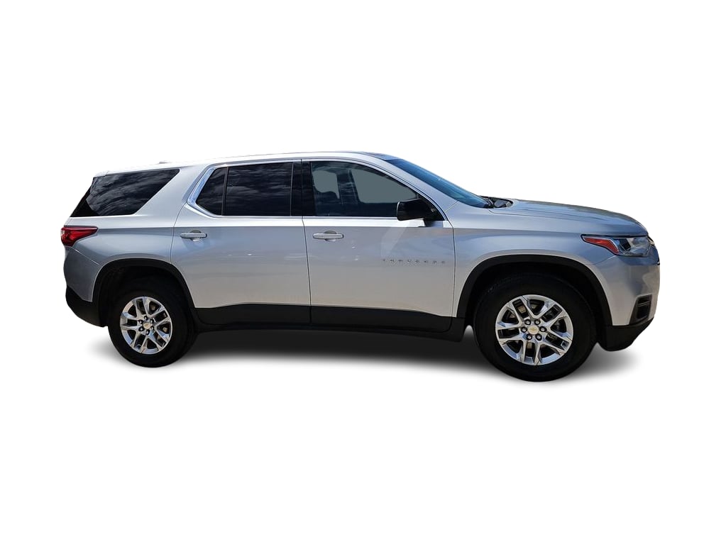 Thumbnail: 2021 Chevrolet Traverse - 18