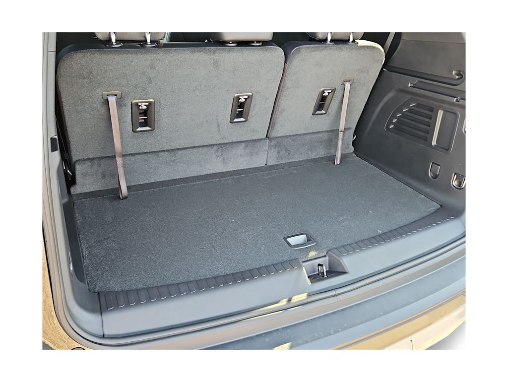 Thumbnail: 2026 Chevrolet Traverse - 16