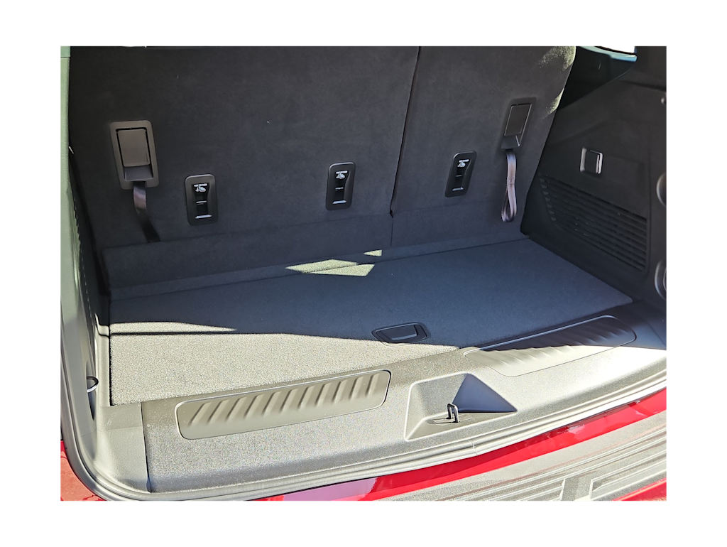 Thumbnail: 2026 Chevrolet Tahoe - 16