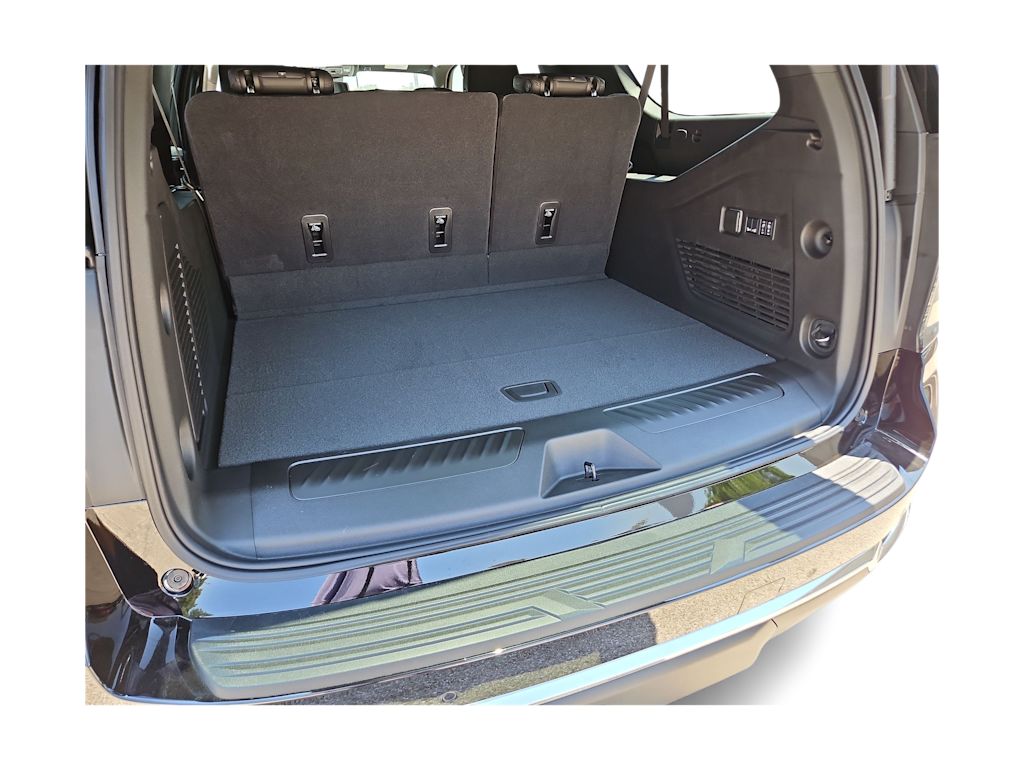 Thumbnail: 2025 Chevrolet Suburban - 17