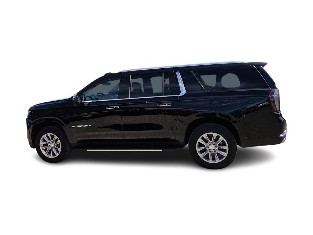 Thumbnail: 2026 Chevrolet Suburban - 3