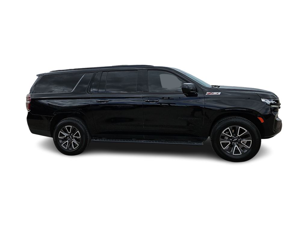 Thumbnail: 2023 Chevrolet Suburban - 21