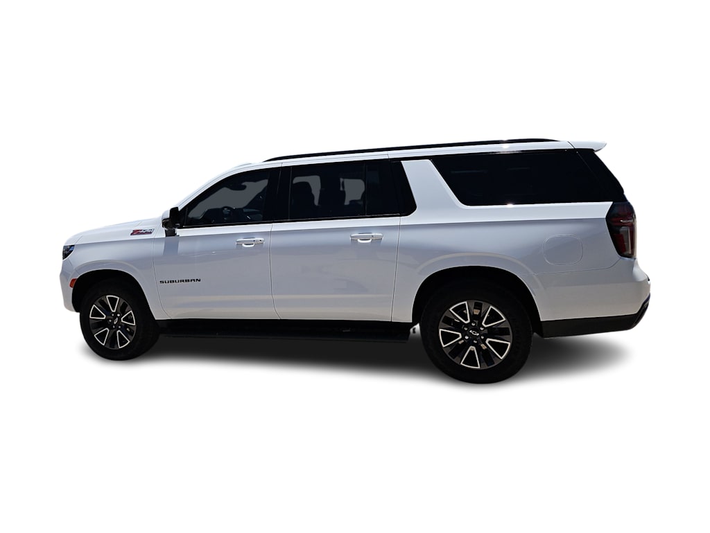 Thumbnail: 2023 Chevrolet Suburban - 3