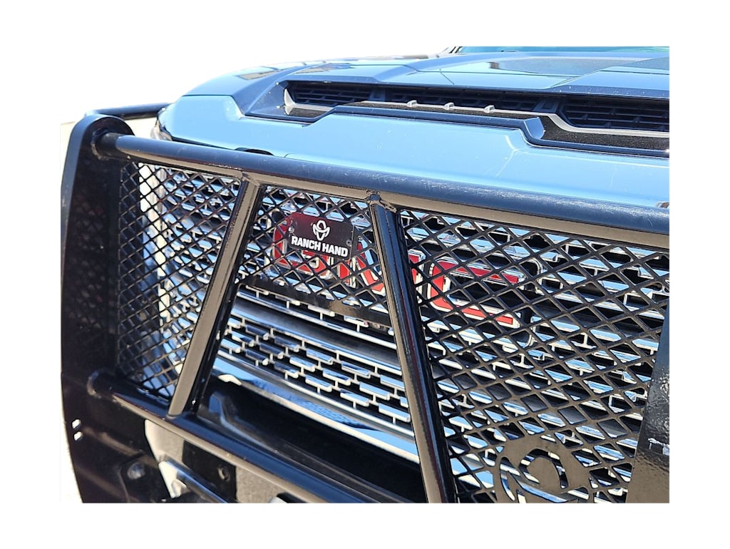 Thumbnail: 2022 GMC Sierra 3500 - 19