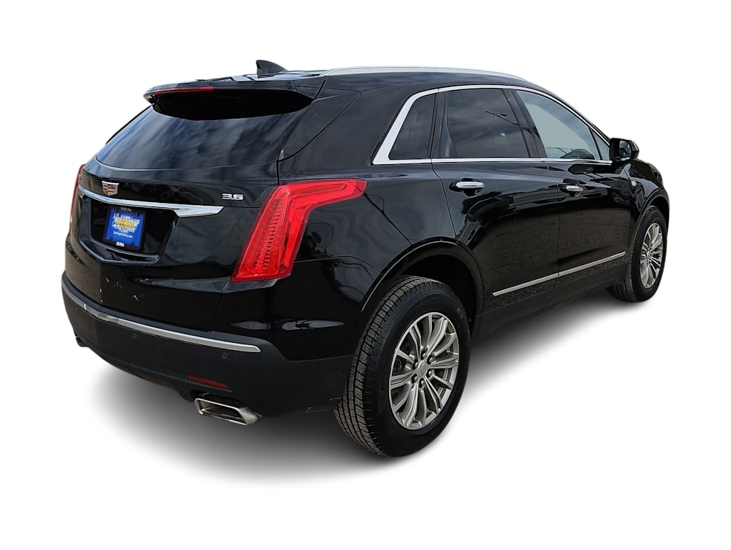Thumbnail: 2017 Cadillac XT5 - 21
