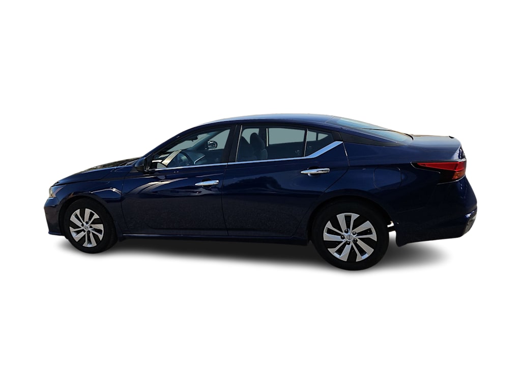 Thumbnail: 2024 Nissan Altima - 3