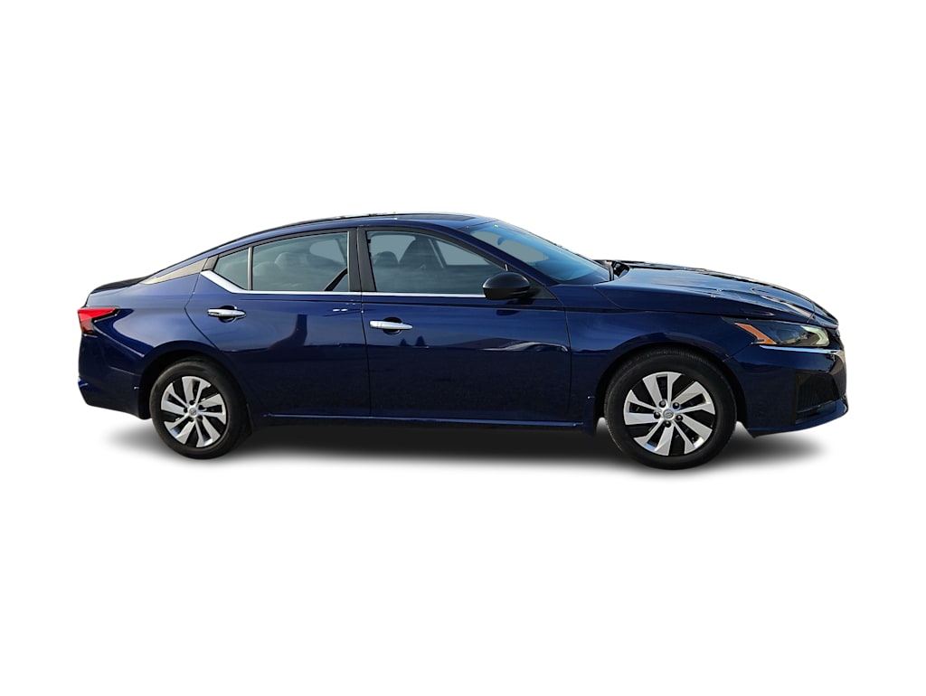 Thumbnail: 2024 Nissan Altima - 19