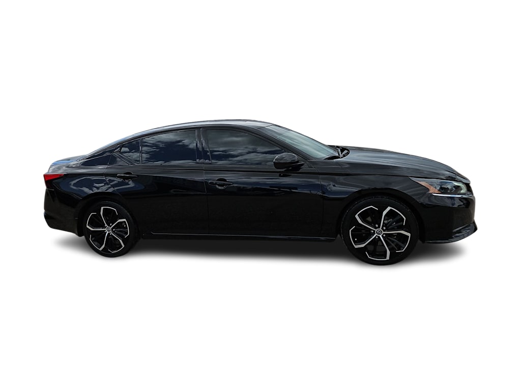 Thumbnail: 2023 Nissan Altima - 17