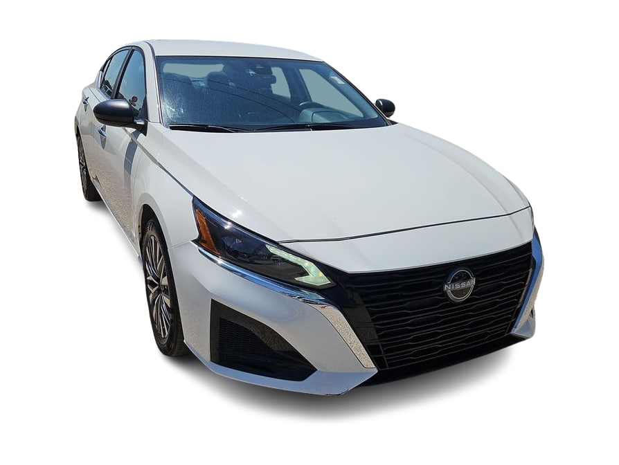Thumbnail: 2025 Nissan Altima - 18