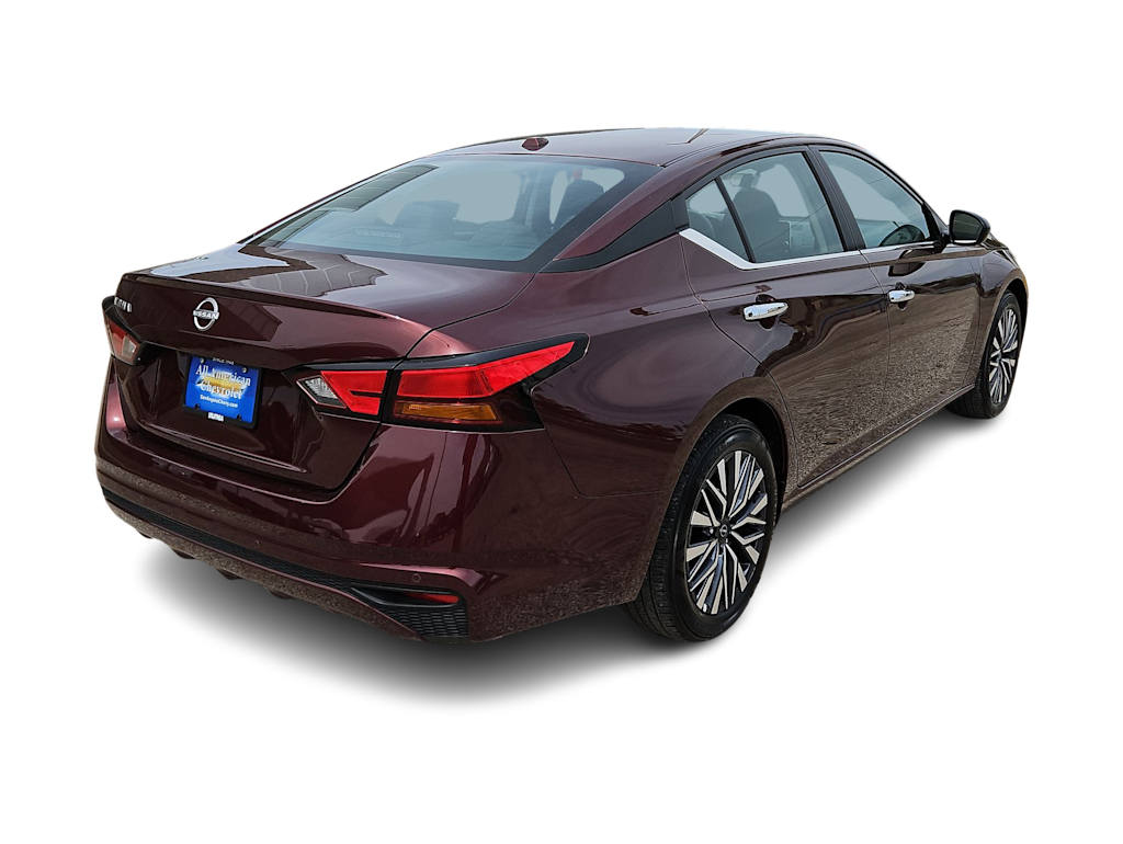 Thumbnail: 2025 Nissan Altima - 18