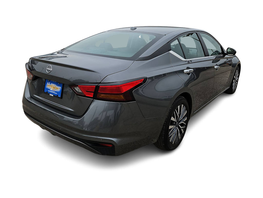 Thumbnail: 2025 Nissan Altima - 17