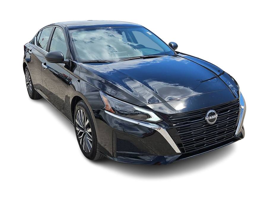 Thumbnail: 2025 Nissan Altima - 14