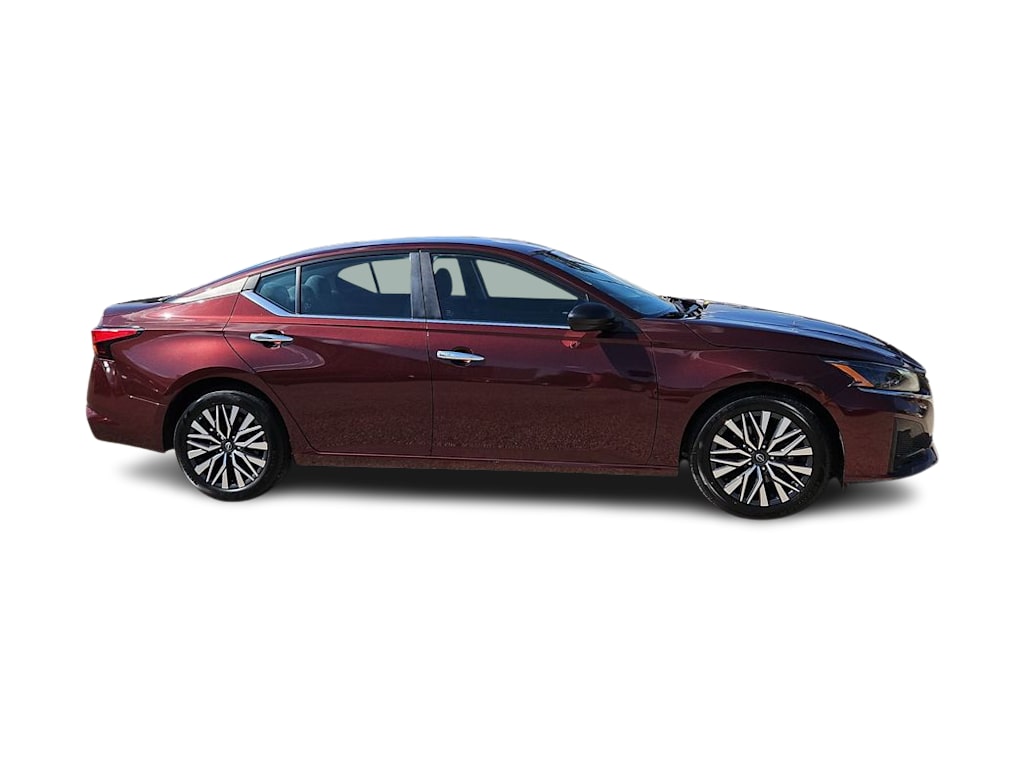 Thumbnail: 2025 Nissan Altima - 22
