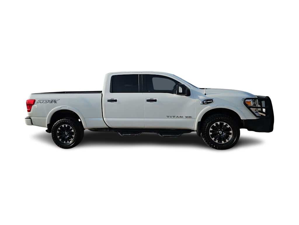 Thumbnail: 2019 Nissan Titan - 18