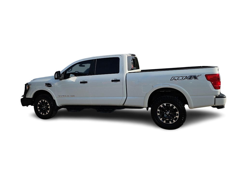 Thumbnail: 2019 Nissan Titan - 3