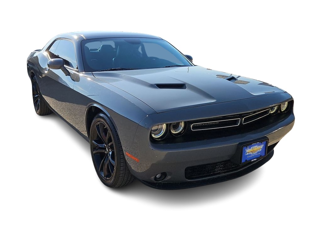 Thumbnail: 2017 Dodge Challenger - 4