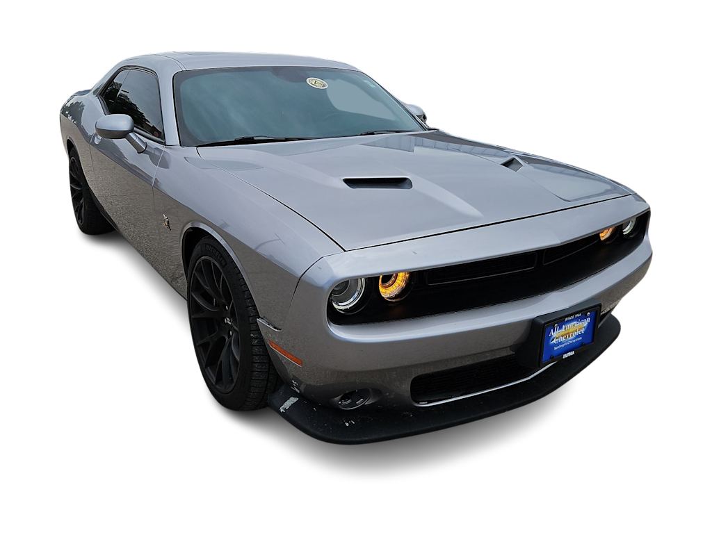 Thumbnail: 2017 Dodge Challenger - 4