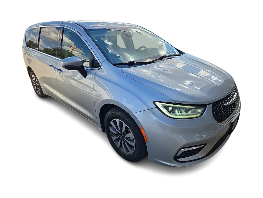 Thumbnail: 2023 Chrysler Pacifica - 9