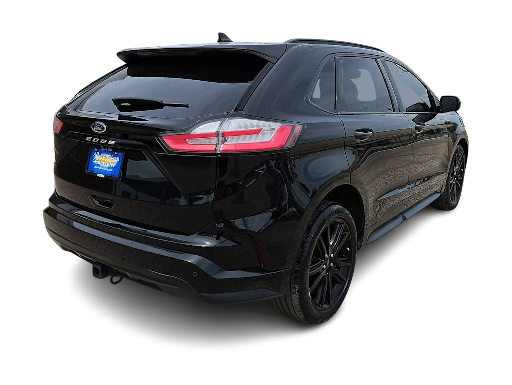 Thumbnail: 2022 Ford Edge - 21