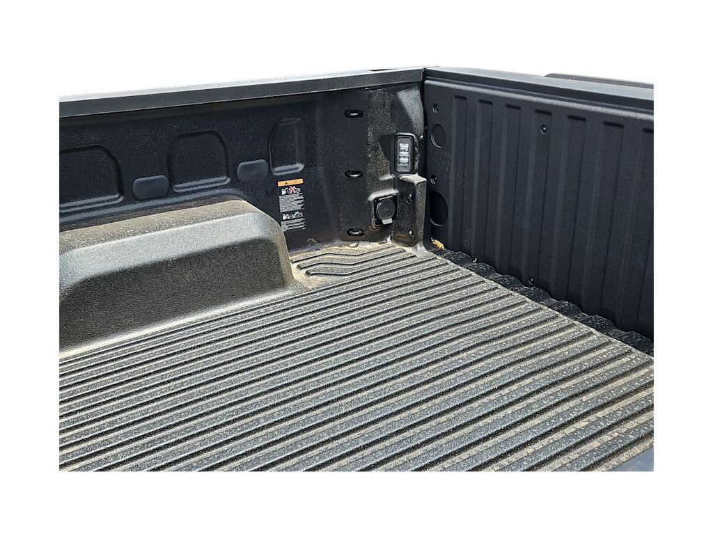 Thumbnail: 2026 Chevrolet Silverado 1500 - 13