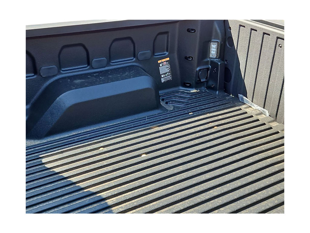 Thumbnail: 2026 Chevrolet Silverado 1500 - 3