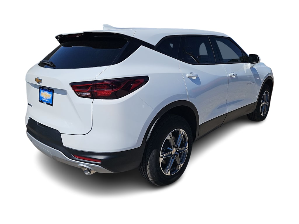 Thumbnail: 2025 Chevrolet Blazer - 18